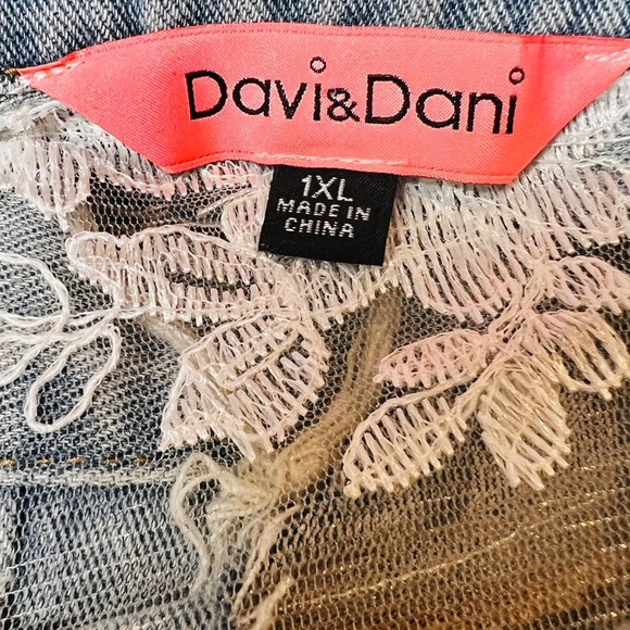DAVI & DANI Denim Jacket with Lace Detail - Picture 9 of 9